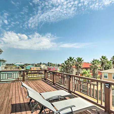 Surfside Beach Retreat About Half Mile To The Sand!
